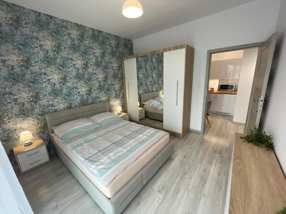 Apartament Nowoczesny Komfortowy Kustronia Z Garazem Balkonem Wanna Бельсько-Бяла Екстер'єр фото