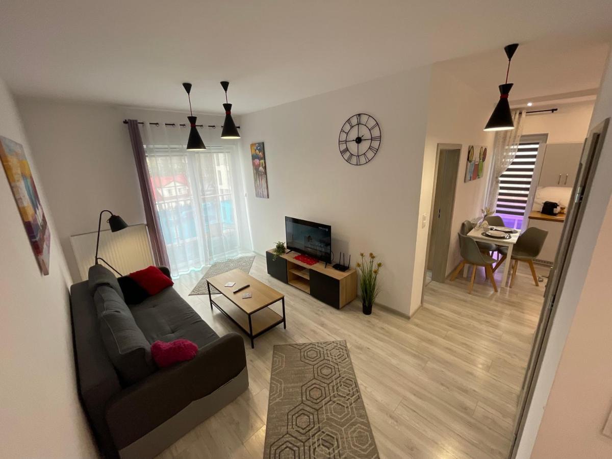 Apartament Nowoczesny Komfortowy Kustronia Z Garazem Balkonem Wanna Бельсько-Бяла Екстер'єр фото