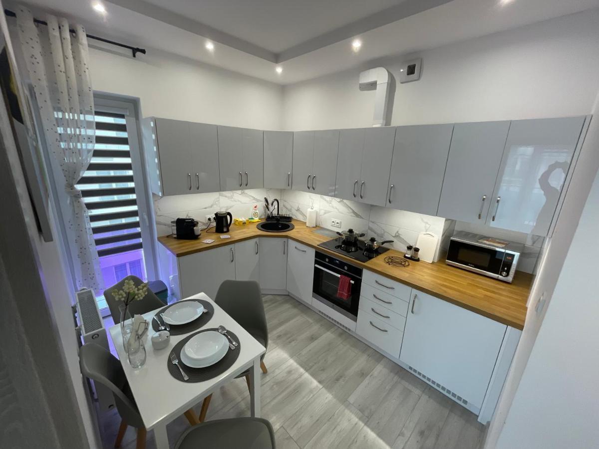 Apartament Nowoczesny Komfortowy Kustronia Z Garazem Balkonem Wanna Бельсько-Бяла Екстер'єр фото